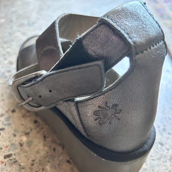 Silver Leather Fly London platform sandals - Picture 6 of 7